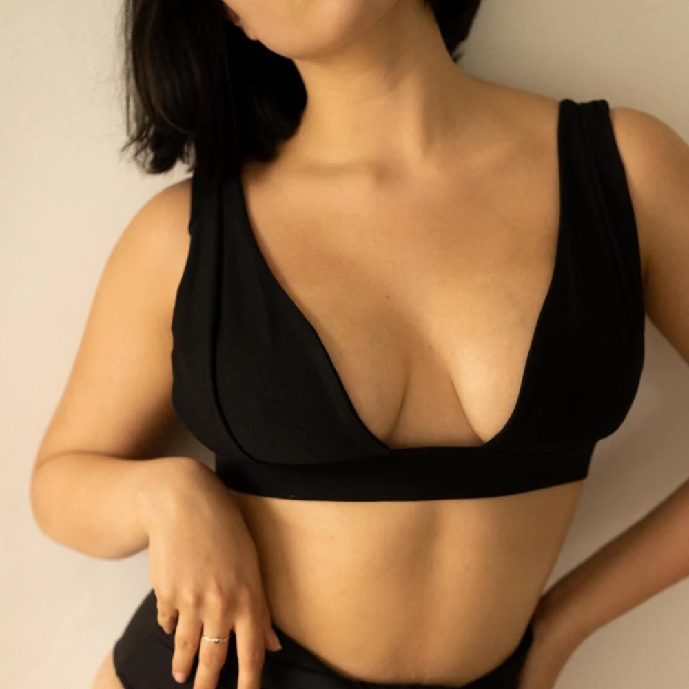 Londre Matte Black Limited Edition Sarah Top